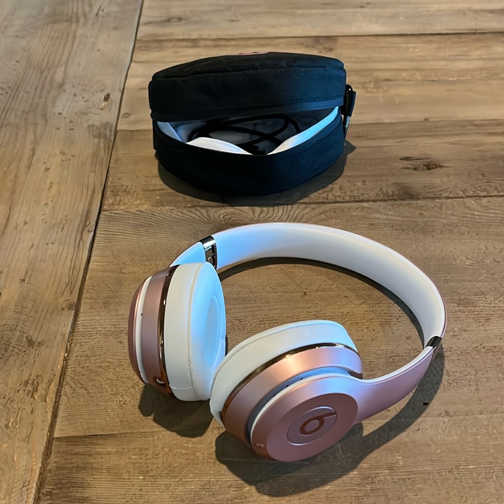 Beats Solo3 Wireless On-Ear Headphones